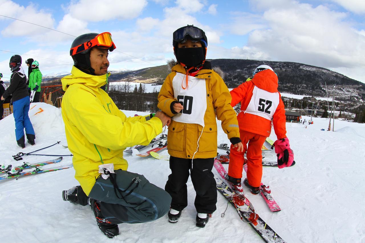 Gomobu Fjellstue Hotel Ron ภายนอก รูปภาพ